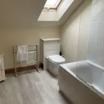 Fennel Folly Bathroom at Broccoli Bottom Holiday Self Catering accommodation in Rutland